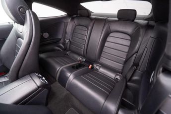 Mercedes-Benz C Class 2.0 C200 AMG Line (Premium Plus) Coupe 2dr Petrol G-Tronic+ 4MAT
