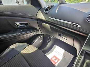 Renault Grand Scenic 1.3 TCe Dynamique S Nav Euro 6 (s/s) 5dr