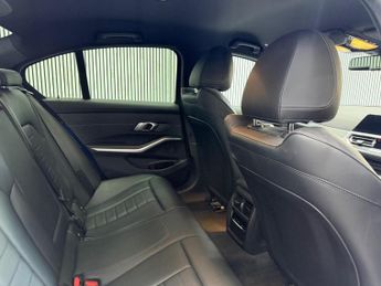 BMW 3 Series 2.0 330i M Sport Auto Euro 6 (s/s) 4dr