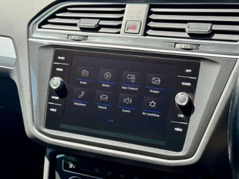 Volkswagen Tiguan 2.0 TDI SE DSG Euro 6 (s/s) 5dr