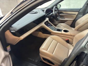 Porsche Taycan Performance Plus 93.4kWh Auto RWD 4dr (11kW Charger)