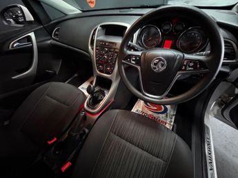 Vauxhall Astra 1.4 16v Exclusiv Euro 5 5dr