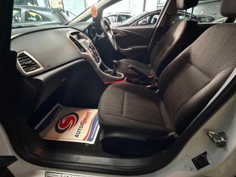 Vauxhall Astra 1.4 16v Exclusiv Euro 5 5dr