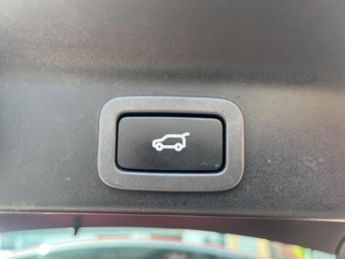 Jaguar F-PACE 2.0 D180 Portfolio Auto AWD Euro 6 (s/s) 5dr