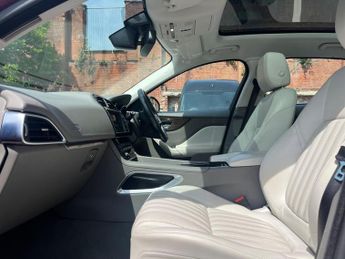 Jaguar F-PACE 2.0 D180 Portfolio Auto AWD Euro 6 (s/s) 5dr
