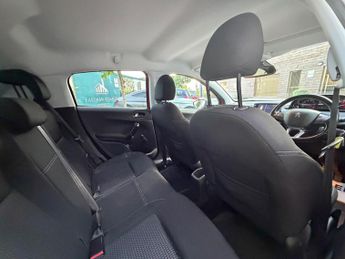 Peugeot 208 1.2 PureTech Allure Euro 6 (s/s) 5dr