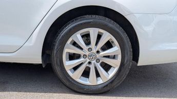 Volkswagen Golf 1.2 TSI BlueMotion Tech S DSG Euro 5 (s/s) 5dr