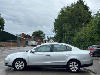 Volkswagen Passat 2.0 TDI SE DSG Euro 4 4dr