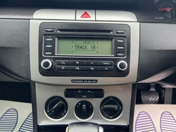 Volkswagen Passat 2.0 TDI SE DSG Euro 4 4dr