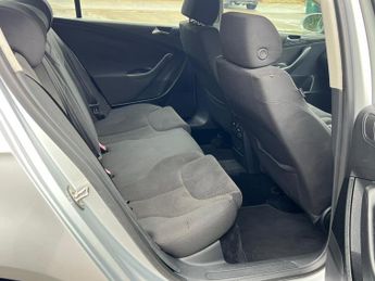 Volkswagen Passat 2.0 TDI SE DSG Euro 4 4dr