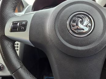 Vauxhall Corsa 1.2i 16v SXi 5dr