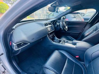 Jaguar XE 2.0d R-Sport Auto AWD Euro 6 (s/s) 4dr