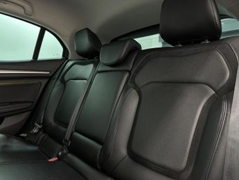 Renault Megane 1.5 dCi Signature Nav EDC Euro 6 5dr