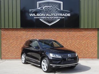 Volkswagen Touareg 3.0 TDI V6 R-Line Plus Tiptronic 4WD Euro 6 (s/s) 5dr
