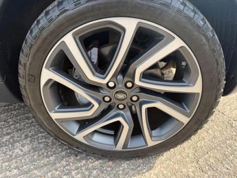 Land Rover Discovery 3.0 SD V6 HSE Auto 4WD Euro 6 (s/s) 5dr