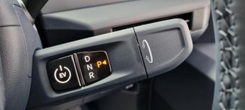 Kia PV5 Long Range 71.2kWh Plus Passenger MPV 5dr Electric Auto (160 bhp