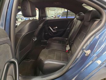 Mercedes-Benz A Class 1.3 A250e 15.6kWh AMG Line Edition (Executive) 8G-DCT Euro 6 (s/