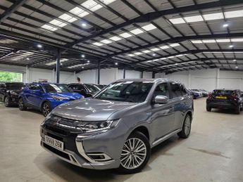 Mitsubishi Outlander 2.4h TwinMotor 13.8kWh 4h CVT 4WD Euro 6 (s/s) 5dr