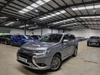 Mitsubishi Outlander 2.4h TwinMotor 13.8kWh Dynamic CVT 4WD Euro 6 (s/s) 5dr