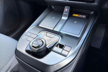 Toyota bZ4X 73.1kWh Design Auto 5dr