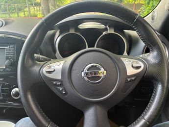 Nissan Juke 1.6 Acenta Premium Euro 5 (s/s) 5dr
