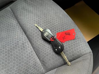 Nissan Juke 1.6 Acenta Premium Euro 5 (s/s) 5dr