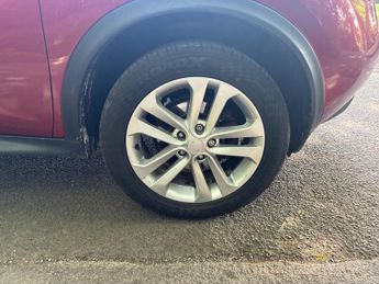 Nissan Juke 1.6 Acenta Premium Euro 5 (s/s) 5dr