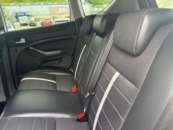 Ford Kuga 2.0 TDCi Titanium Powershift AWD Euro 5 5dr