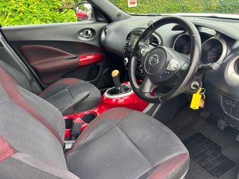 Nissan Juke 1.6 Acenta Premium Euro 5 (s/s) 5dr