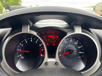 Nissan Juke 1.6 Acenta Premium Euro 5 (s/s) 5dr