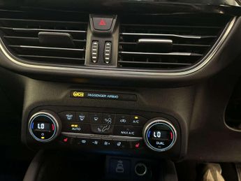 Ford Kuga 2.5 Duratec 14.4kWh Vignale SUV 5dr Petrol Plug-in Hybrid CVT Eu