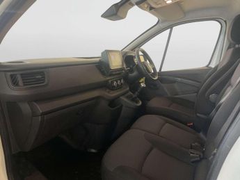 Renault Trafic 2.0 dCi Blue SL28 Business+ Panel Van 5dr Diesel Manual L1 H1 Eu