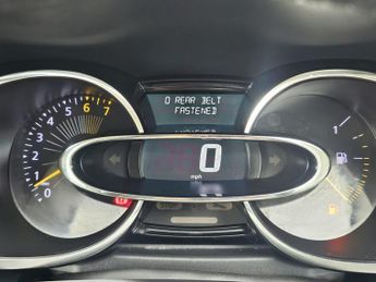 Renault Clio 1.2 16V Dynamique MediaNav Euro 5 5dr