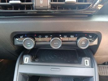 Citroen C4 1.2 PureTech MAX Hatchback 5dr Petrol EAT8 Euro 6 (s/s) (130 ps)