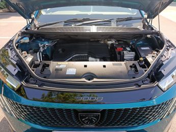 Peugeot 3008 1.2 Allure SUV 5dr Petrol Hybrid e-DSC6 Euro 6 (s/s) (136 ps)