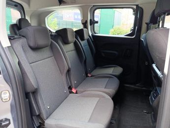 Peugeot e-Rifter 50kWh Allure Long MPV 5dr Electric Auto (7.4kW Charger) (136 ps)