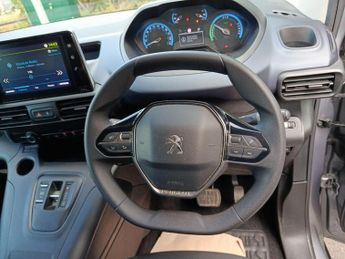 Peugeot e-Rifter 50kWh Allure Long MPV 5dr Electric Auto (7.4kW Charger) (136 ps)