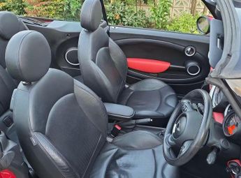 MINI Convertible 1.6 Cooper S Auto Euro 5 2dr