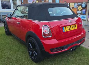 MINI Convertible 1.6 Cooper S Auto Euro 5 2dr