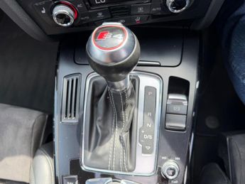 Audi S4 Avant 3.0 TFSI V6 Black Edition S Tronic quattro Euro 5 (s/s) 5dr