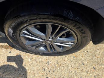 Hyundai ix35 2.0 CRDi SE Auto 4WD Euro 5 5dr (Nav)