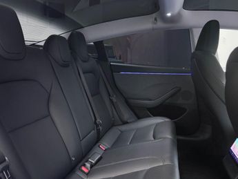 Tesla Model 3 Saloon 4dr Electric Auto RWD (208 ps)
