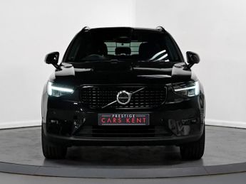 Volvo XC40 Plus Dark B3 (163 hp) Auto