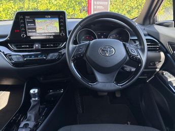 Toyota C-HR 1.8 VVT-h GPF Design SUV 5dr Petrol Hybrid CVT Euro 6 (s/s) (122
