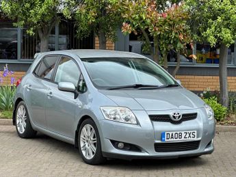 Toyota Auris 1.6 VVT-i SR 5dr