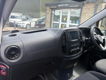 Mercedes-Benz eVito 114 e 41kWh Progressive Auto FWD L2 6dr (LWB)