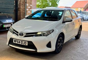 Toyota Auris 1.4 D-4D Active Euro 5 (s/s) 5dr