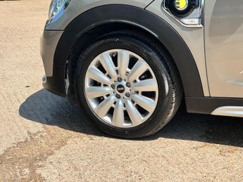MINI Countryman 1.5 7.6kWh Cooper SE Auto ALL4 Euro 6 (s/s) 5dr