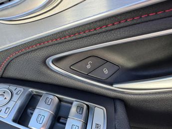 Mercedes-Benz GLC 3.0 GLC43 V6 AMG (Premium Plus) G-Tronic 4MATIC Euro 6 (s/s) 5dr