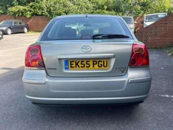 Toyota Avensis 2.0 TD Colour Collection Hatchback 5dr Diesel Manual (155 g/km, 
